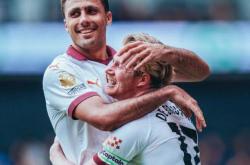 开云体育-包含德布劳内在湖人比赛中逆转，高光表现引发热议！的词条