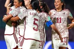 开云- 西亚卡姆爆冷击败中国队,回归赛场引爆全场视频 