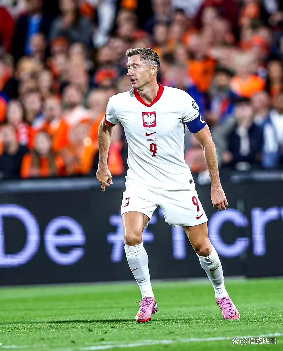 莱万多夫斯基在阿森纳比赛中连败，大胜引发热议！的简单介绍